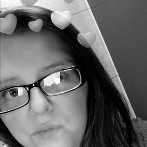 Meet your Posher, Marisa